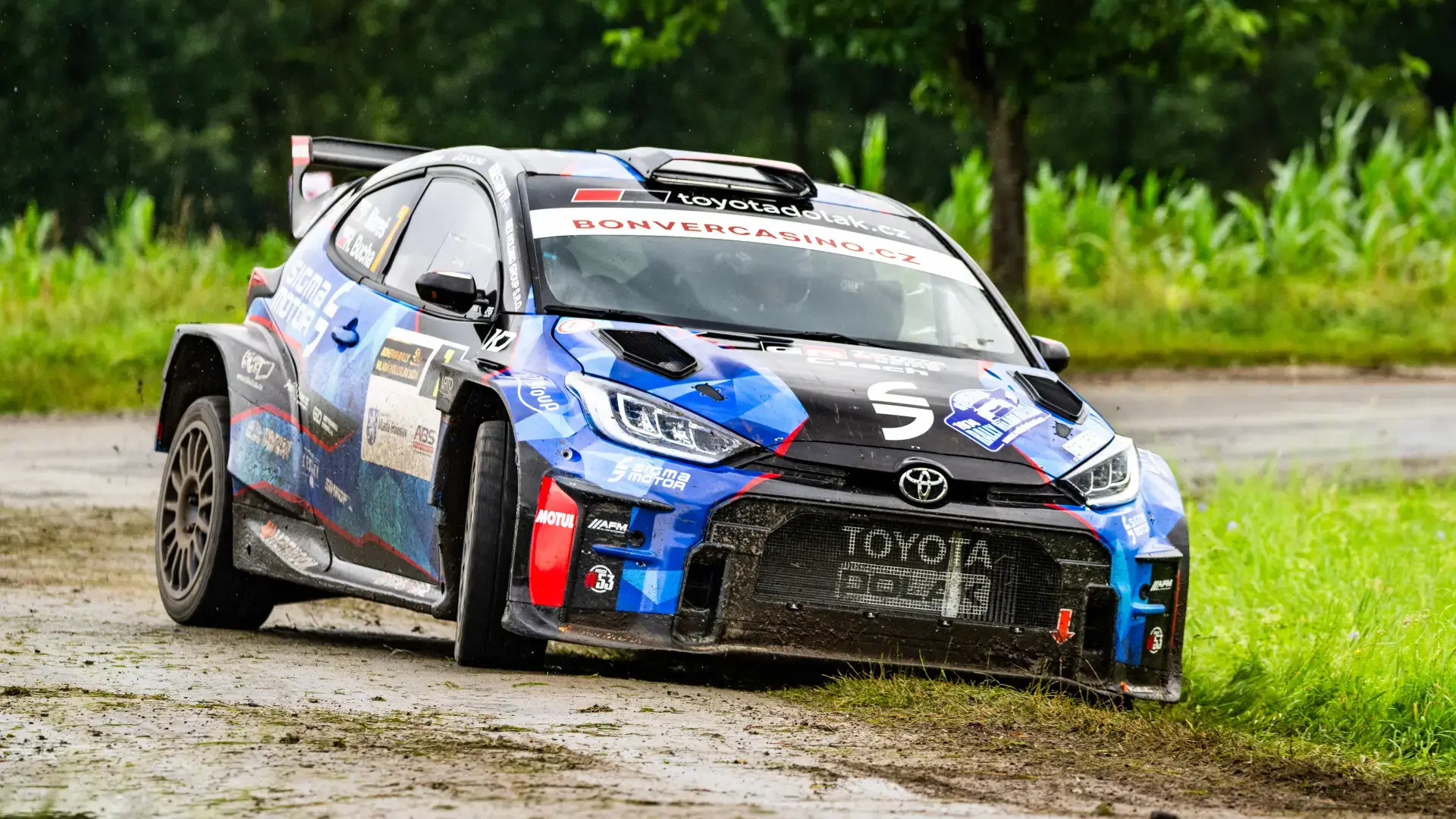 Casino Bonver je v roce 2024 titulárním partnerem českého rallysportu!